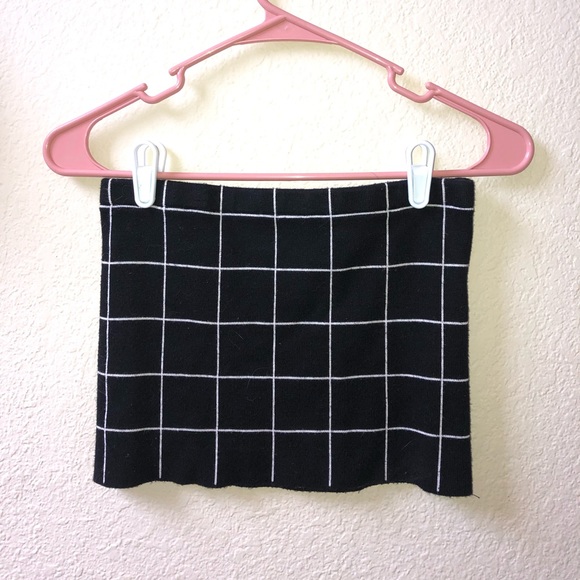 Grid pattern crop top - Picture 2 of 4